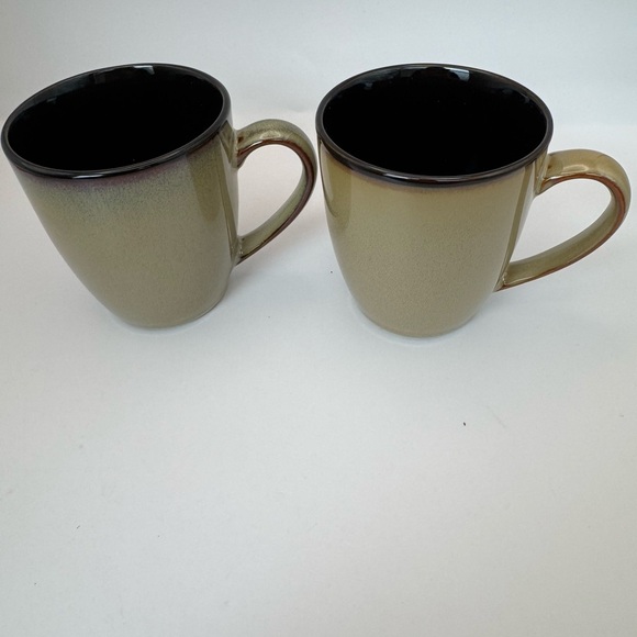 TWO Pfaltzgraff Everyday TAOS Coffee Cups 12 oz Mugs Tan Mug Cup EUC - Picture 1 of 7